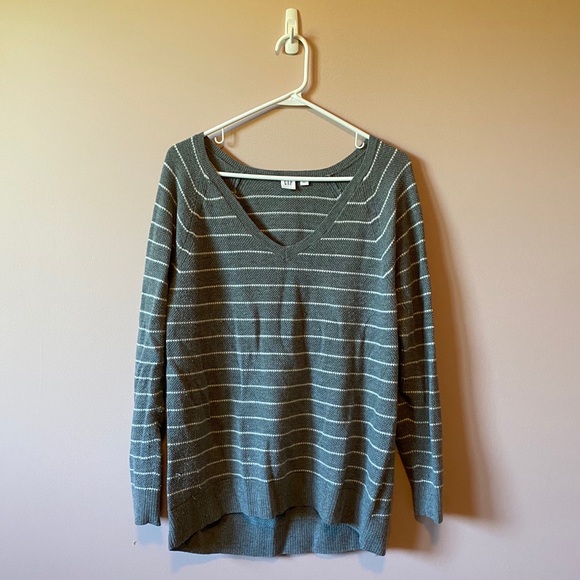 GAP Striped Sweater - Picture 2 of 3